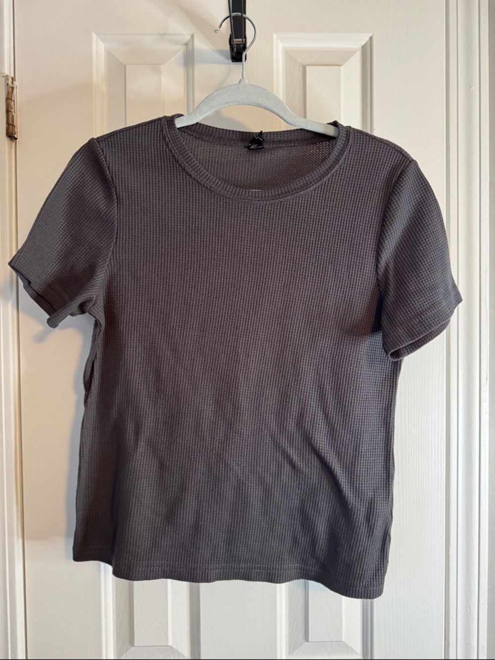 Women's Short-Sleeve Waffle Knit Tee - Charcoal Gray (21)